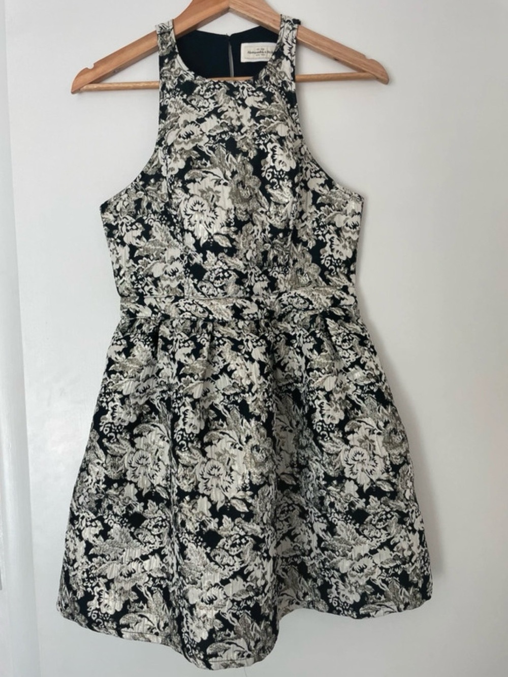 Abercrombie & Fitch Black and Cream Floral Jacquard Mini Dress